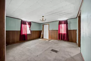 1123 E 6th Ave, Monmouth, IL 61462 - Photo 9