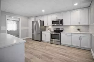 1123 E 6th Ave, Monmouth, IL 61462 - Photo 13