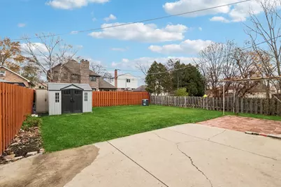 3836 W Estes Avenue, Lincolnwood, IL 60712 - Photo 31