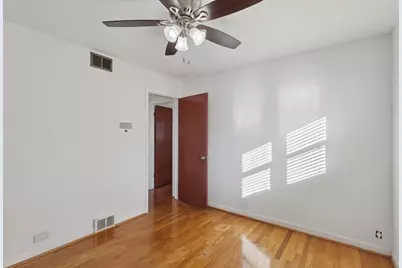 3836 W Estes Avenue, Lincolnwood, IL 60712 - Photo 21