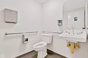 1311 E 57th St, Chicago, IL 60637 - Photo 33