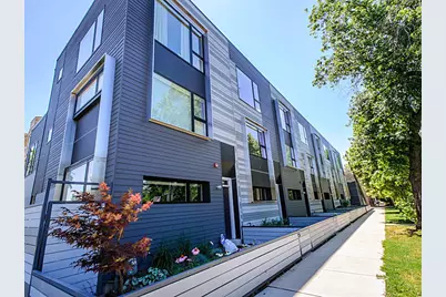 2803 W Shakespeare Avenue, Chicago, IL 60647 - Photo 1