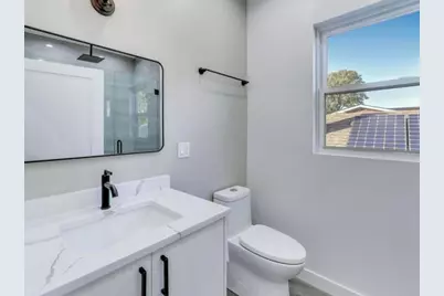 1721 W Arthur Avenue, Chicago, IL 60626 - Photo 15