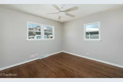 102 Grove Avenue, Glen Ellyn, IL 60137 - Photo 5