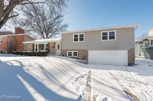 102 Grove Ave, Glen Ellyn, IL 60137 - Photo 1