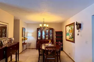 774 Tulip Ln, Rockford, IL 61107 - Photo 3