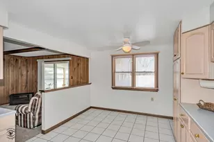 817 Stonewall Dr, Bourbonnais, IL 60914 - Photo 7