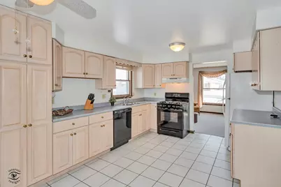 817 Stonewall Drive, Bourbonnais, IL 60914 - Photo 5