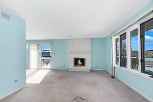 16135 Pine Dr, Tinley Park, IL 60477 - Photo 3