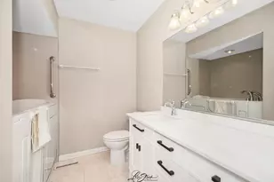 16135 Pine Dr, Tinley Park, IL 60477 - Photo 11