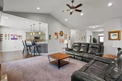 428 E Frontier Drive, Minooka, IL 60447 - Photo 9