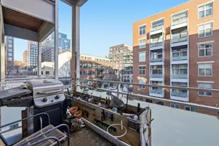 949 W Madison St, Chicago, IL 60607 - Photo 9