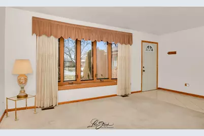 16617 Leslie Drive, Orland Hills, IL 60487 - Photo 3