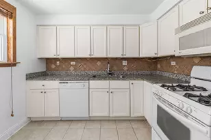 26 W Conti Pkwy, Elmwood Park, IL 60707 - Photo 5