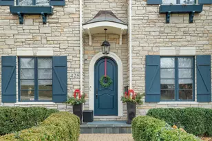 425 S Quincy Ave, Hinsdale, IL 60521 - Photo 3