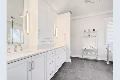 425 S Quincy Avenue, Hinsdale, IL 60521 - Photo 21