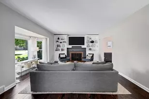 712 N Catherine Ave, La Grange Park, IL 60526 - Photo 3