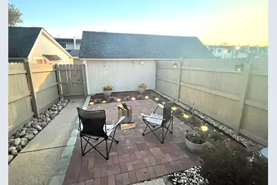 558 Chard Court, Grayslake, IL 60030 - Photo 5