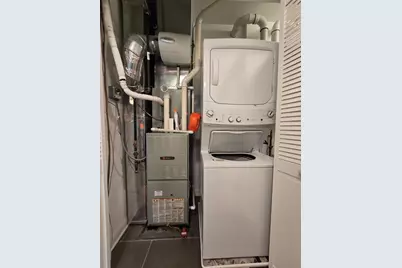 [Address not provided], Chicago, IL 60609 - Photo 9