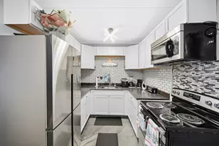 17006 Novak Dr, Hazel Crest, IL 60429 - Photo 9