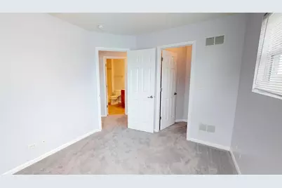 2102 S Crambourne Way, Arlington Heights, IL 60005 - Photo 25