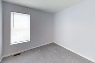 2102 S Crambourne Way, Arlington Heights, IL 60005 - Photo 23