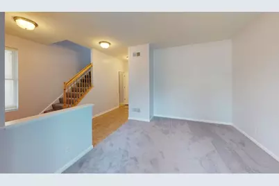 2102 S Crambourne Way, Arlington Heights, IL 60005 - Photo 7