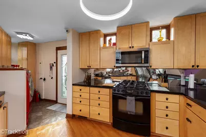617 W Wilson Avenue, Lombard, IL 60148 - Photo 5