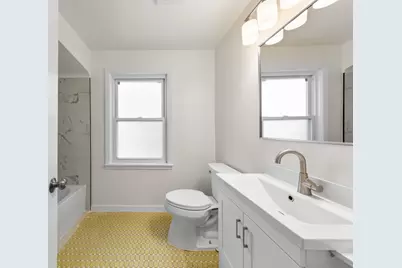 8142 S Yates Boulevard, Chicago, IL 60617 - Photo 13