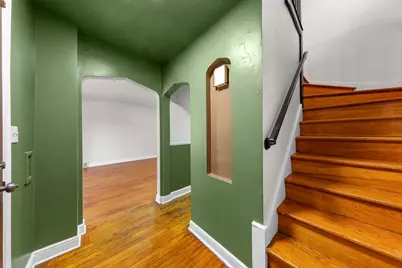 8142 S Yates Boulevard, Chicago, IL 60617 - Photo 11