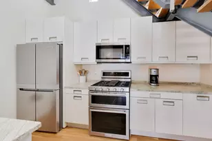 2105 W Concord Pl, Chicago, IL 60647 - Photo 7