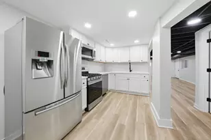 4209 W Wilcox St, Chicago, IL 60624 - Photo 23