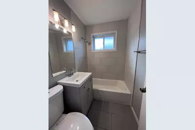 17002 Lorenz Avenue, Lansing, IL 60438 - Photo 3