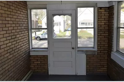 744 E Brooks Street, Galesburg, IL 61401 - Photo 3