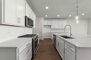 [Address not provided], Bolingbrook, IL 60490 - Photo 5