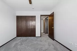 2019 N Ginger Creek Dr, Palatine, IL 60074 - Photo 13