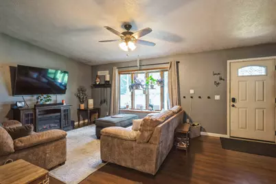 5444 10th Avenue, Moline, IL 61265 - Photo 3