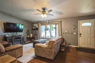 5444 10th Ave, Moline, IL 61265 - Photo 3