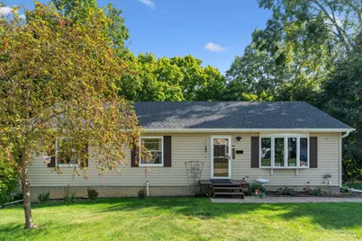 5444 10th Avenue, Moline, IL 61265 - Photo 1