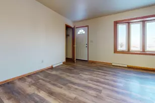 1413 W Florence Rd, Baileyville, IL 61007 - Photo 9