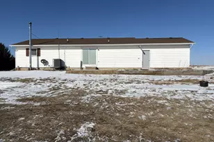 1413 W Florence Rd, Baileyville, IL 61007 - Photo 5