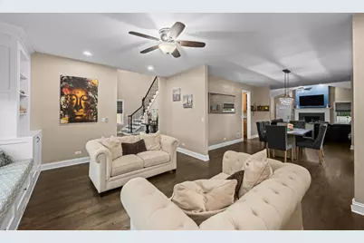 421 W Hawthorne Street, Arlington Heights, IL 60004 - Photo 7