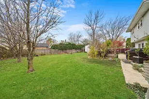 912 N Sumac Ln, Mount Prospect, IL 60056 - Photo 27