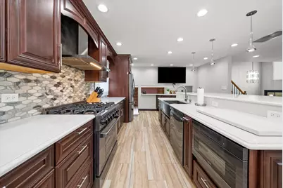 912 N Sumac Lane, Mount Prospect, IL 60056 - Photo 11