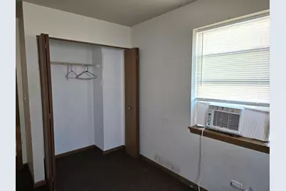 10503 S Edbrooke Avenue, Chicago, IL 60628 - Photo 9