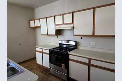 10503 S Edbrooke Avenue, Chicago, IL 60628 - Photo 5