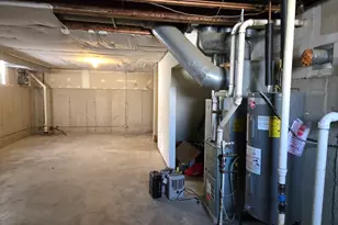 10503 S Edbrooke Ave, Chicago, IL 60628 - Photo 11