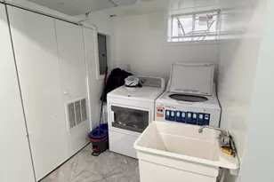 4940 Estes Ave, Skokie, IL 60077 - Photo 15