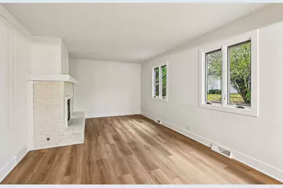 123 N Western Avenue, Bartlett, IL 60103 - Photo 11