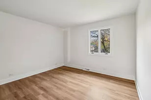 123 N Western Ave, Bartlett, IL 60103 - Photo 29